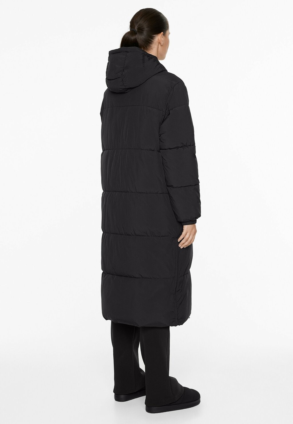 

Зимнее пальто REPELLENT PRIMALOFT PADDED OYSHO, черный