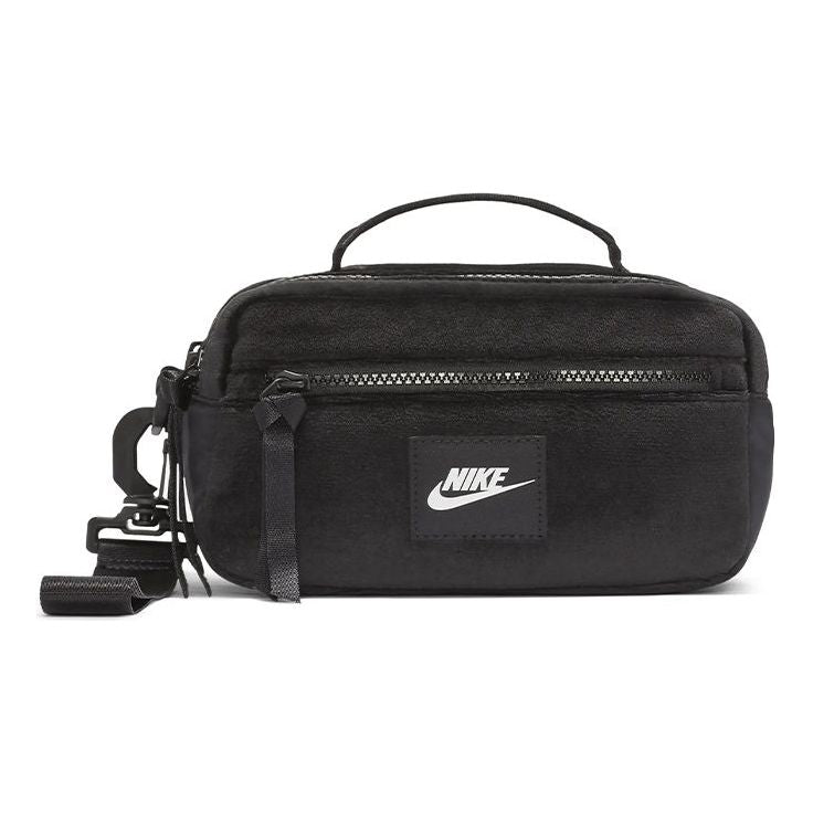 

Сумка Nike Sportswear Winterized Utility Bag 'Black'