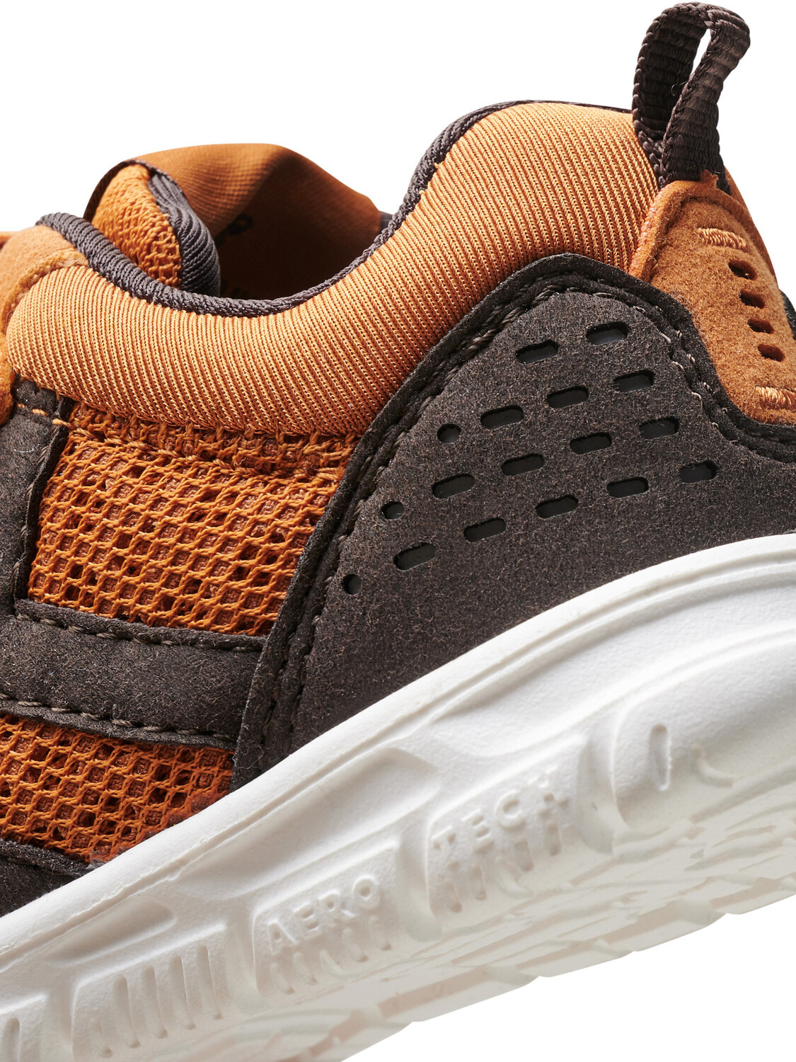 Низкие кроссовки Hummel Low Crosslite Winter Infant, цвет CHOCOLATE CHIP — фото 3