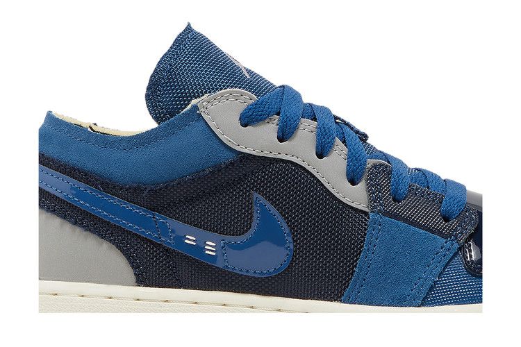 Кроссовки Air Jordan Air Jordan 1 Low SE Craft GS 'Inside Out - Obsidian', синий — фото 3