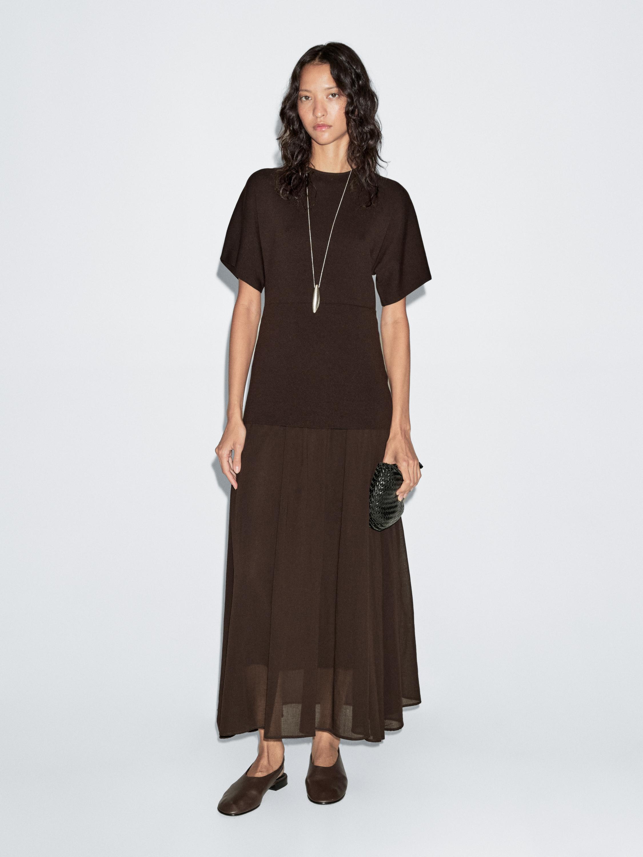 

Трикотажное платье с контрастной сборкой Massimo Dutti, коричневый