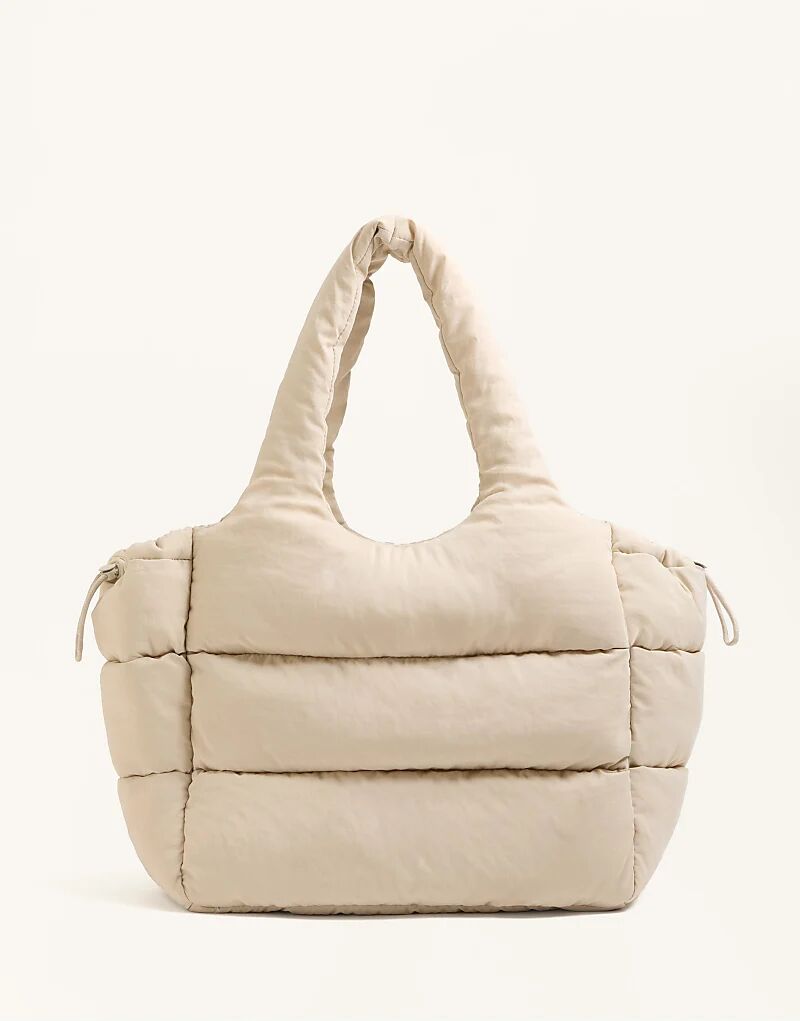 

Сумка-шоппер OYSHO Softed в цвете экрю