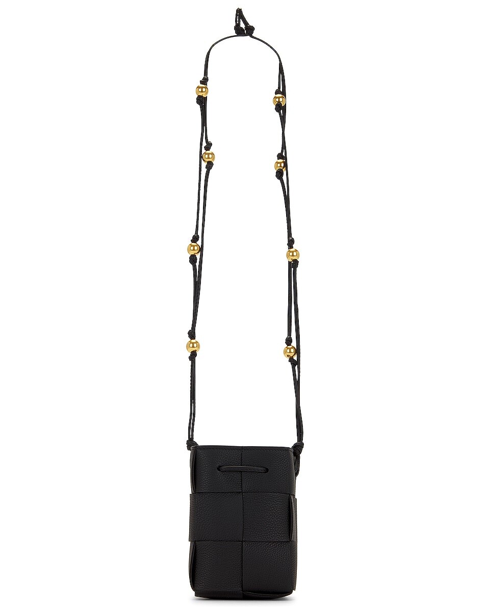

Сумка Bottega Veneta Mini Crossbody Bucket, цвет Black & Gold