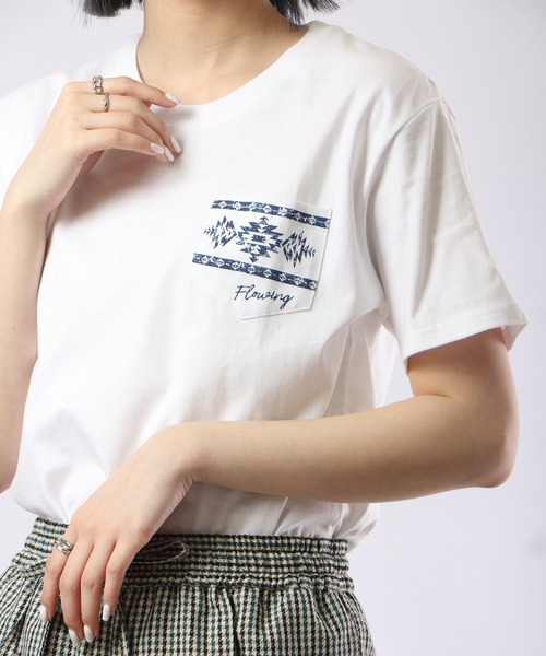 

Футболка с коротким рукавом, чесаный трикотаж, принт FUNALIVE, белый