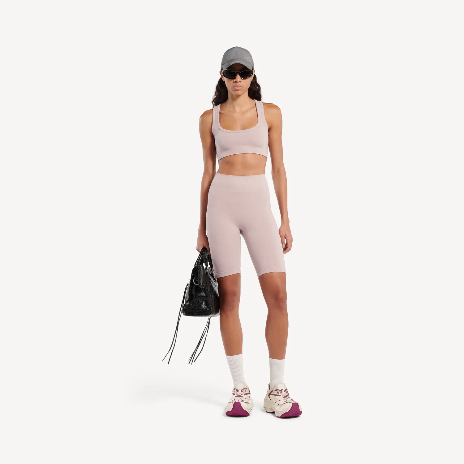Женские бесшовные велосипедные шорты-леггинсы Balenciaga Techwear телесного цвета, бежевый — фото 2