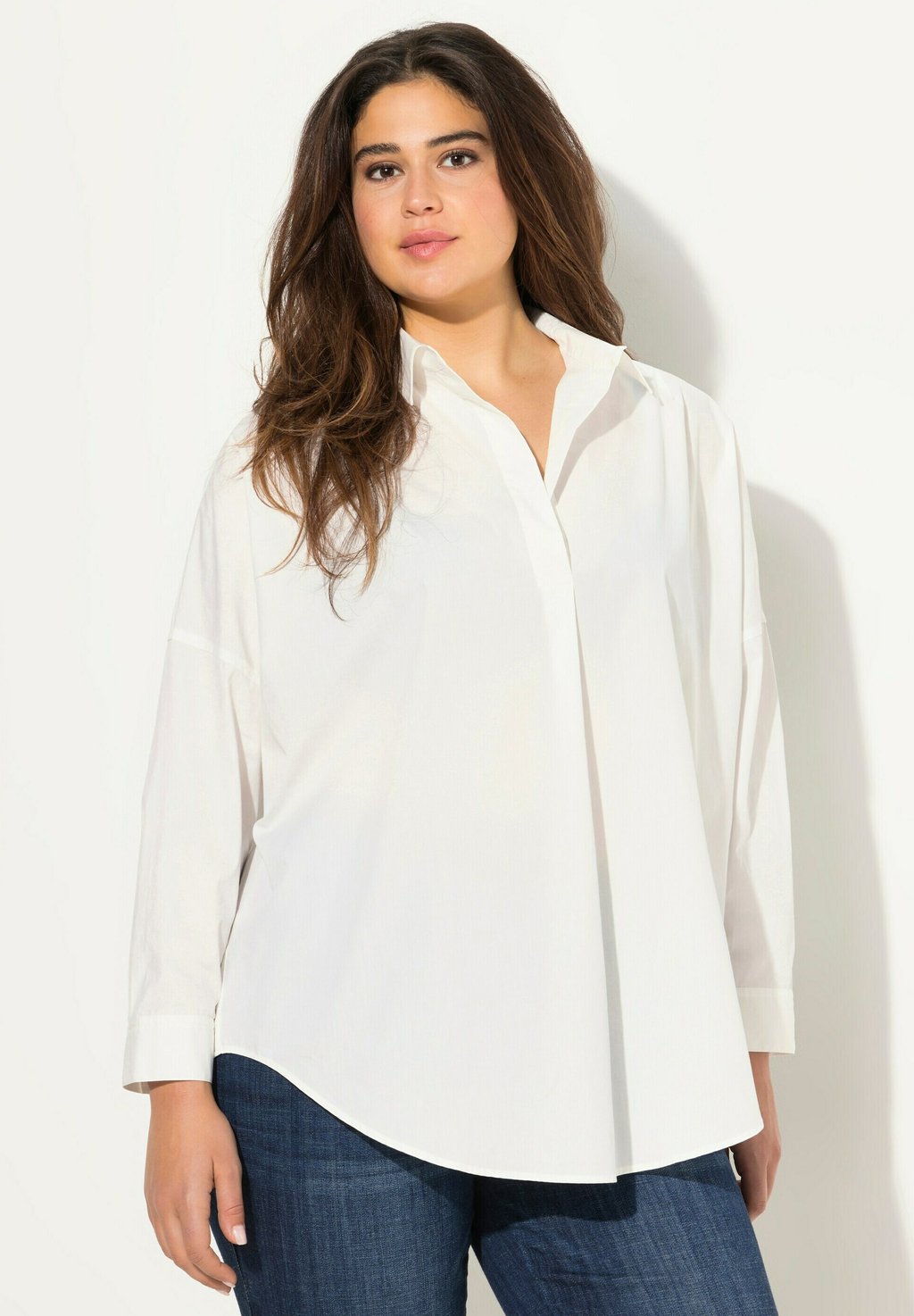 

Блуза PARTIAL BUTTON PLEAT LONG SLEEVE Ulla Popken, белый