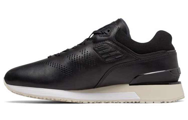 

Кроссовки мужские низкие черные/белые/метр New Balance