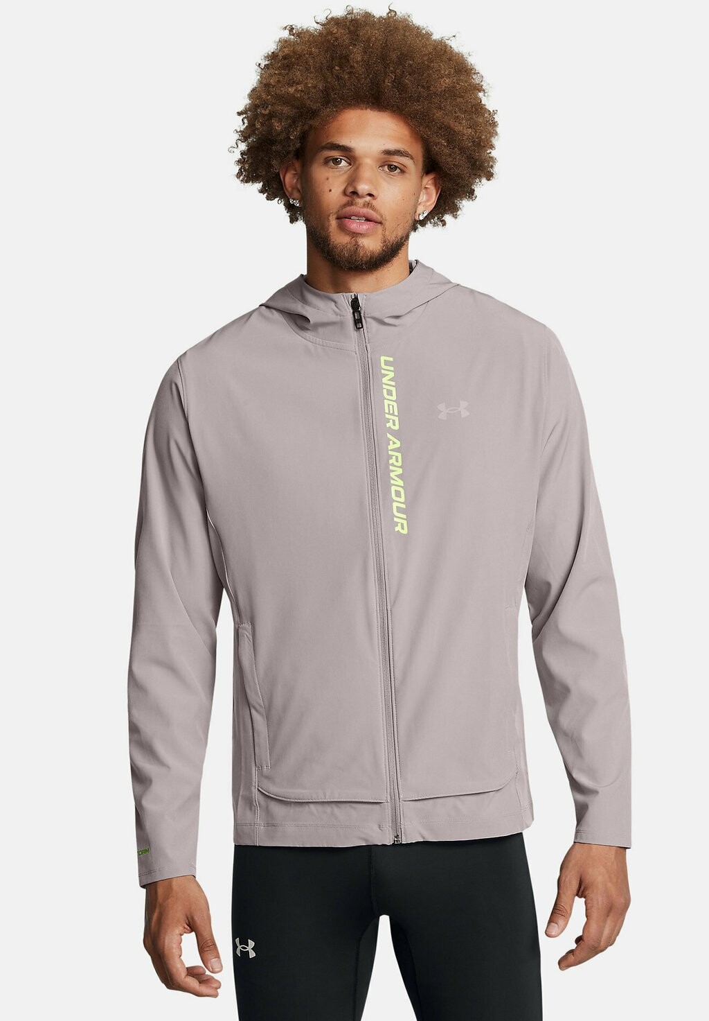

Беговая куртка OUT THE STORM Under Armour, серый