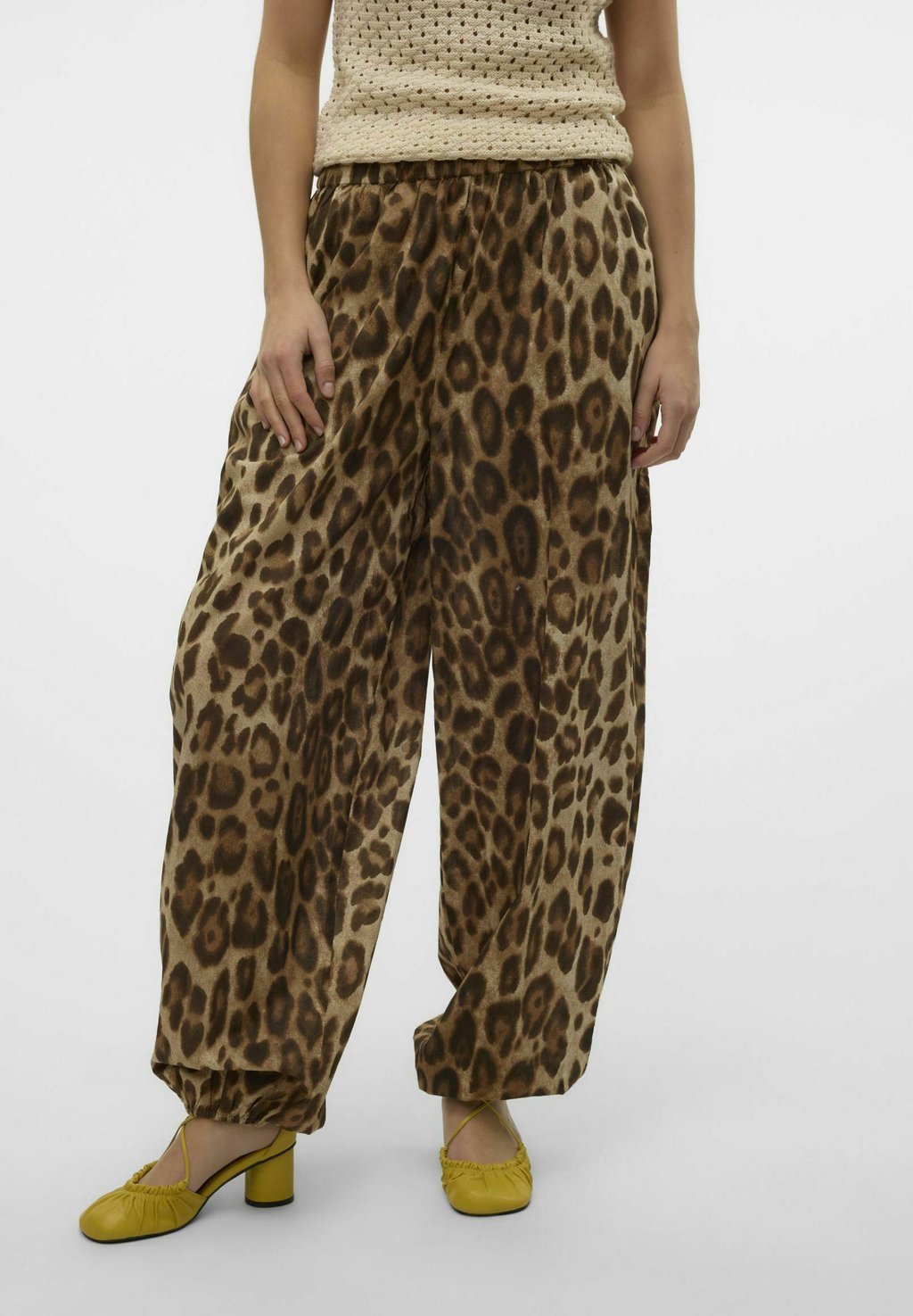 

Брюки VMROXANNE MID RISE Vero Moda, серый