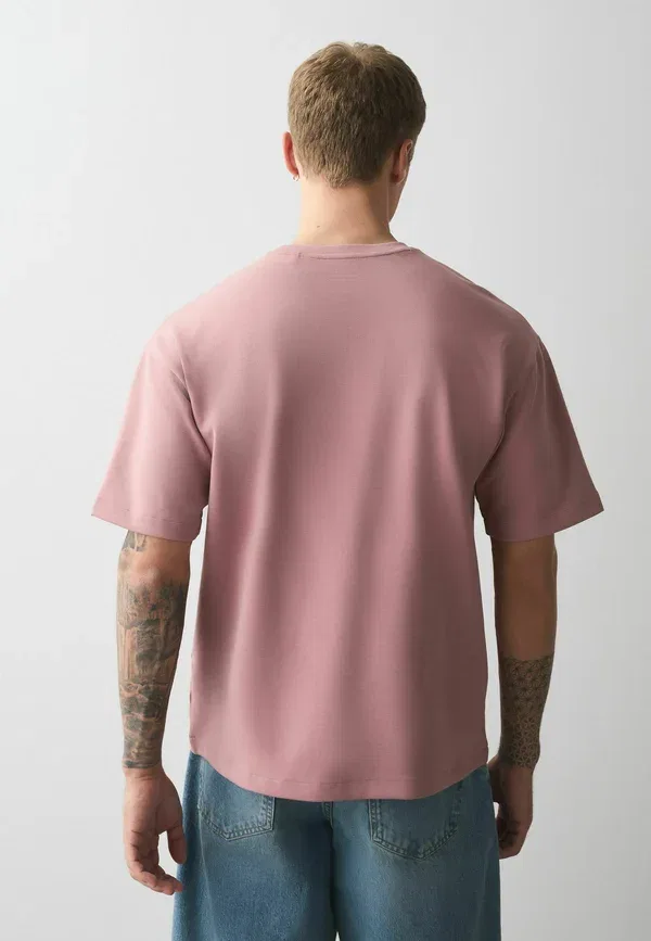Футболка Next Relaxed fit motionflex soft heavyweight t-shirt, розовый тисненый — фото 3