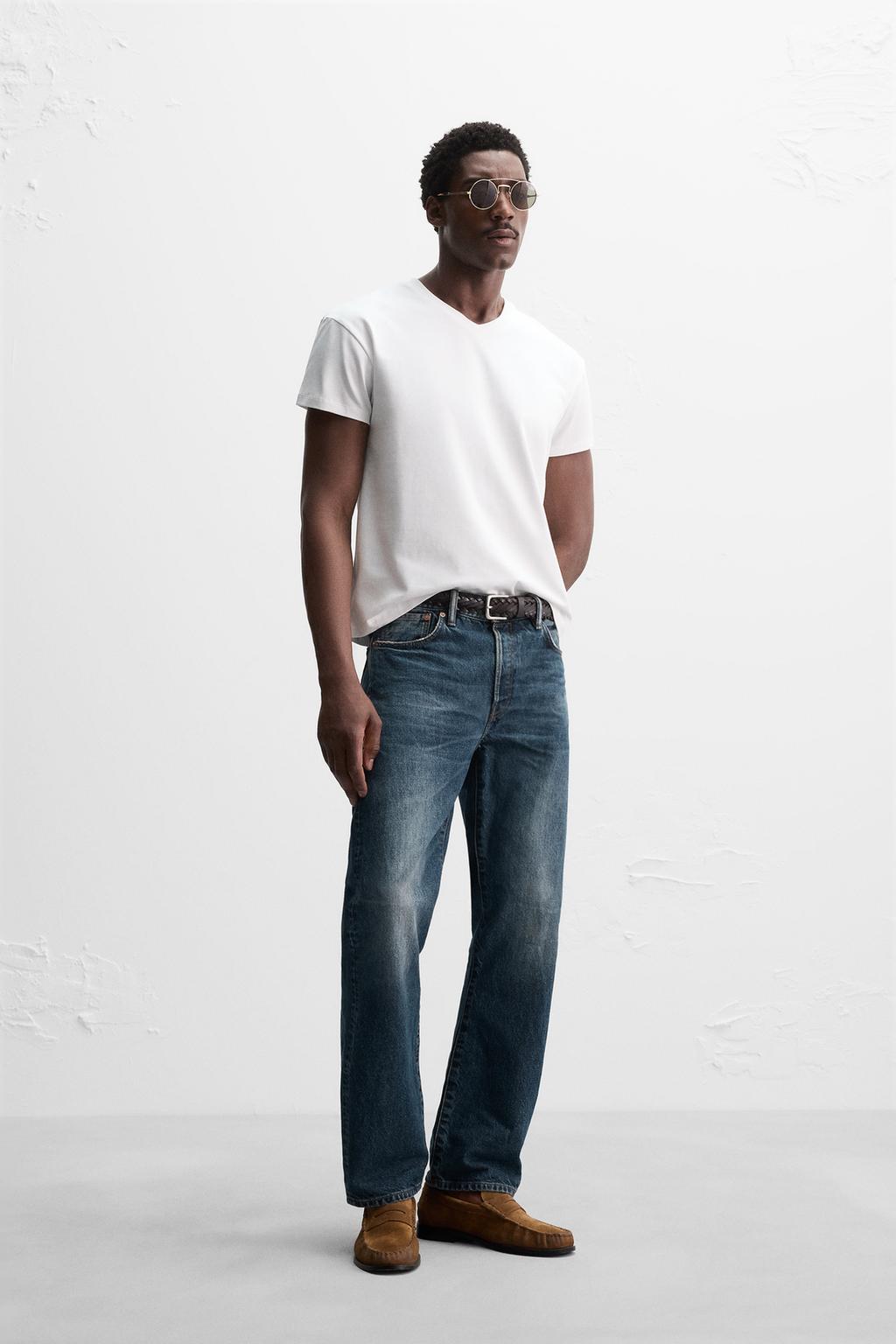

Футболка с v-образнымвырезом ZARA, белый