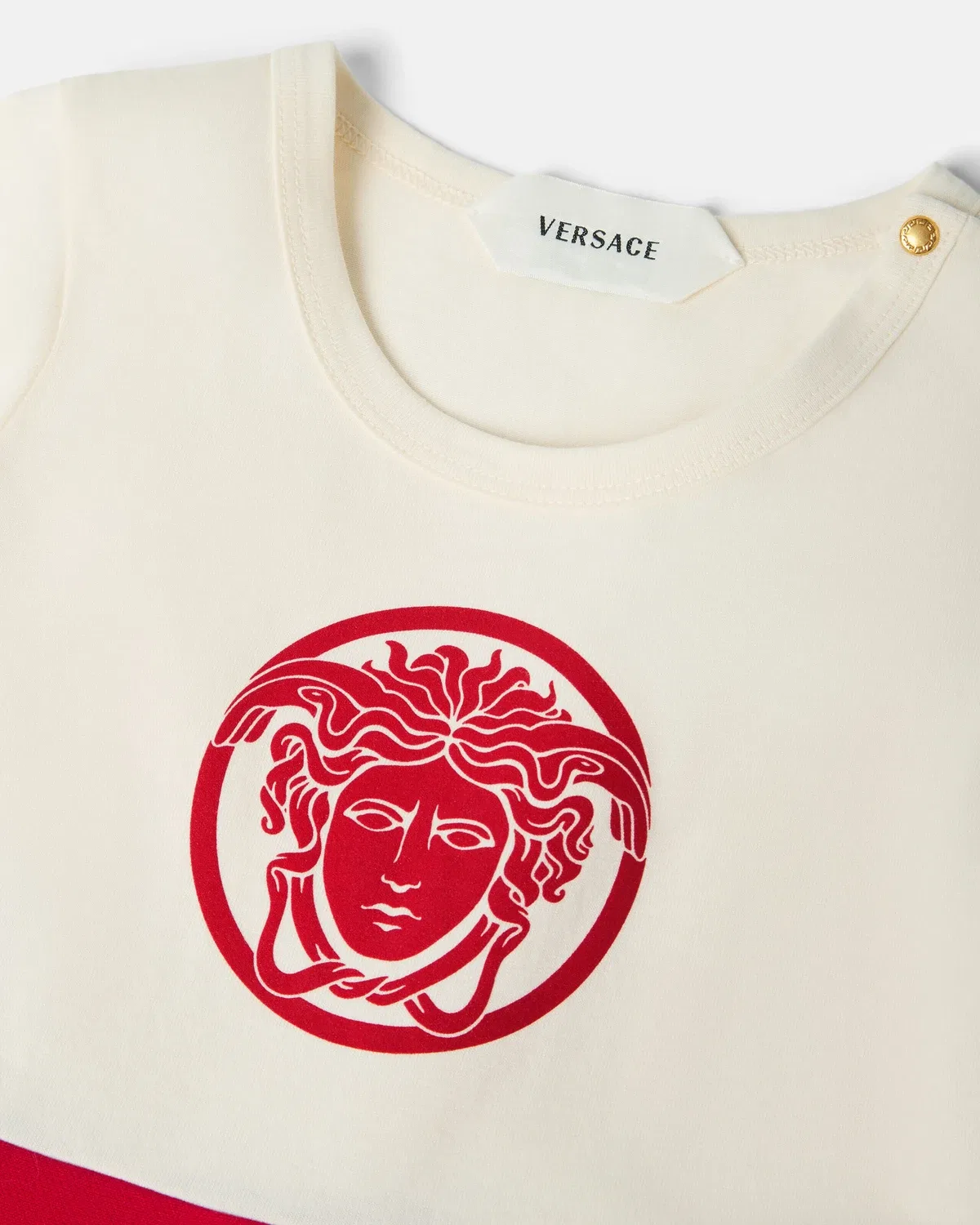 Детское платье-футболка из стеганого трикотажа Milano с принтом Versace, красный — фото 4