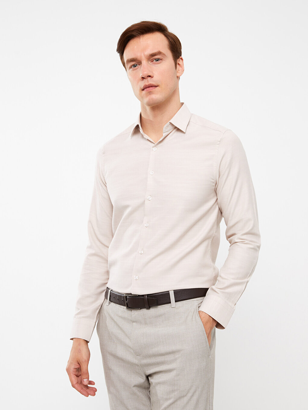 

Мужская рубашка Slim Fit с длинным рукавом LCWAIKIKI Formal, бежевый