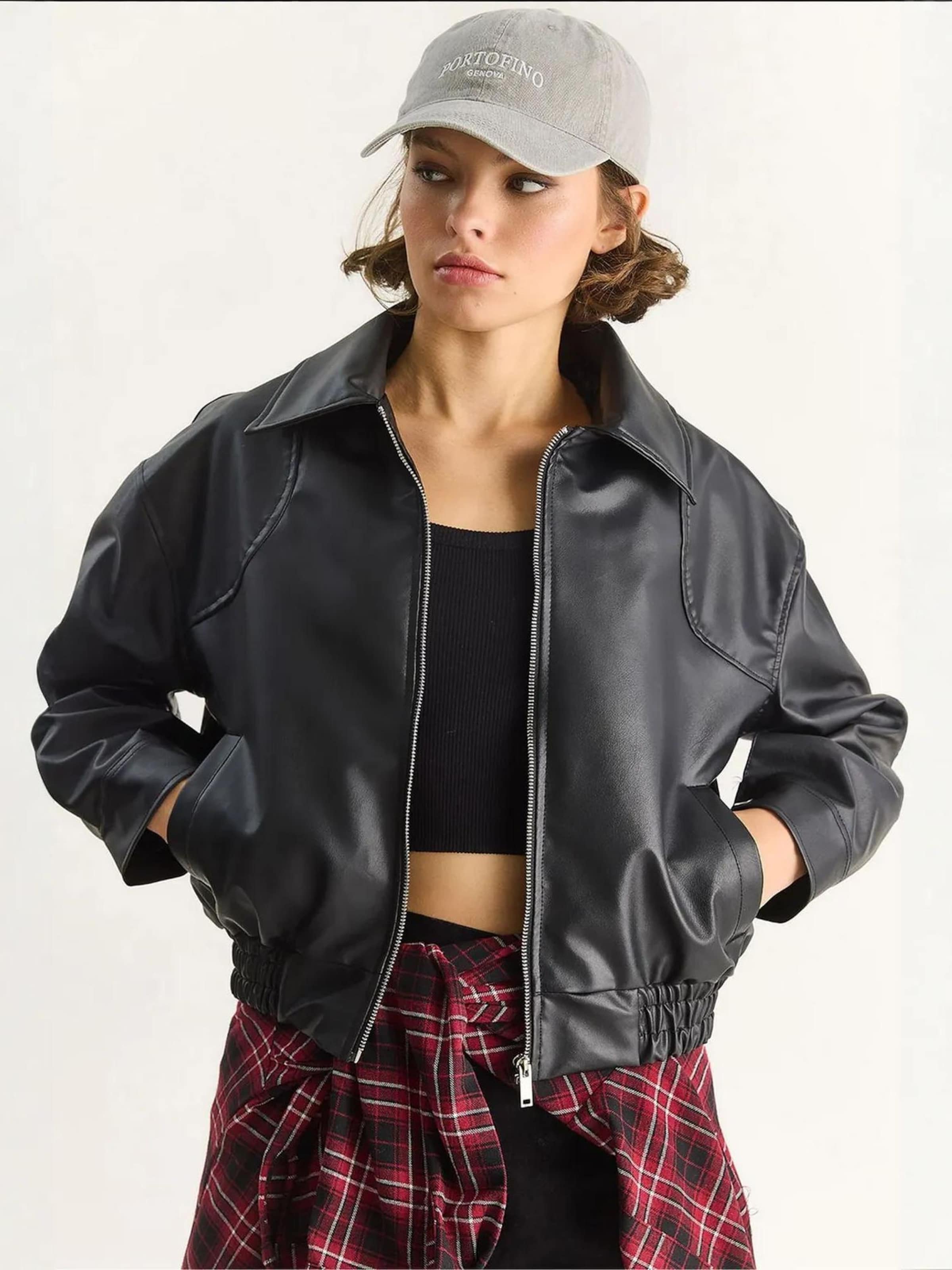 

Bianco Lucci Куртка для межсезонья в черном цвете