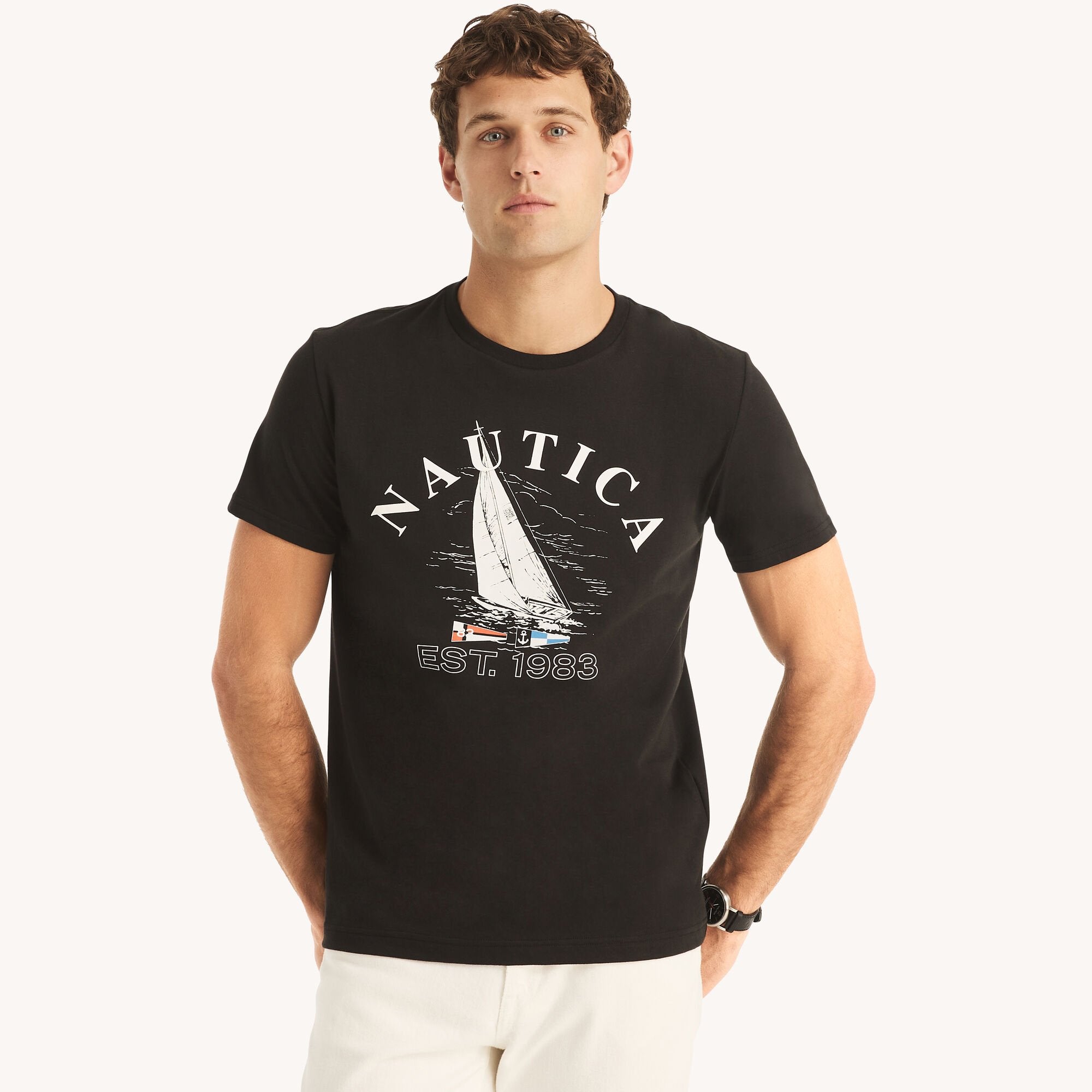 

Футболка Nautica Mens Sustainably Crafted Heritage Graphic, цвет true black