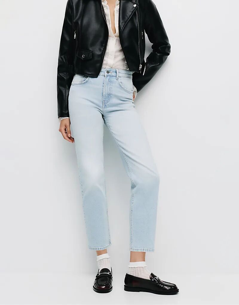

Джинсы Pull&Bear Straight-Bear бледно-голубого цвета