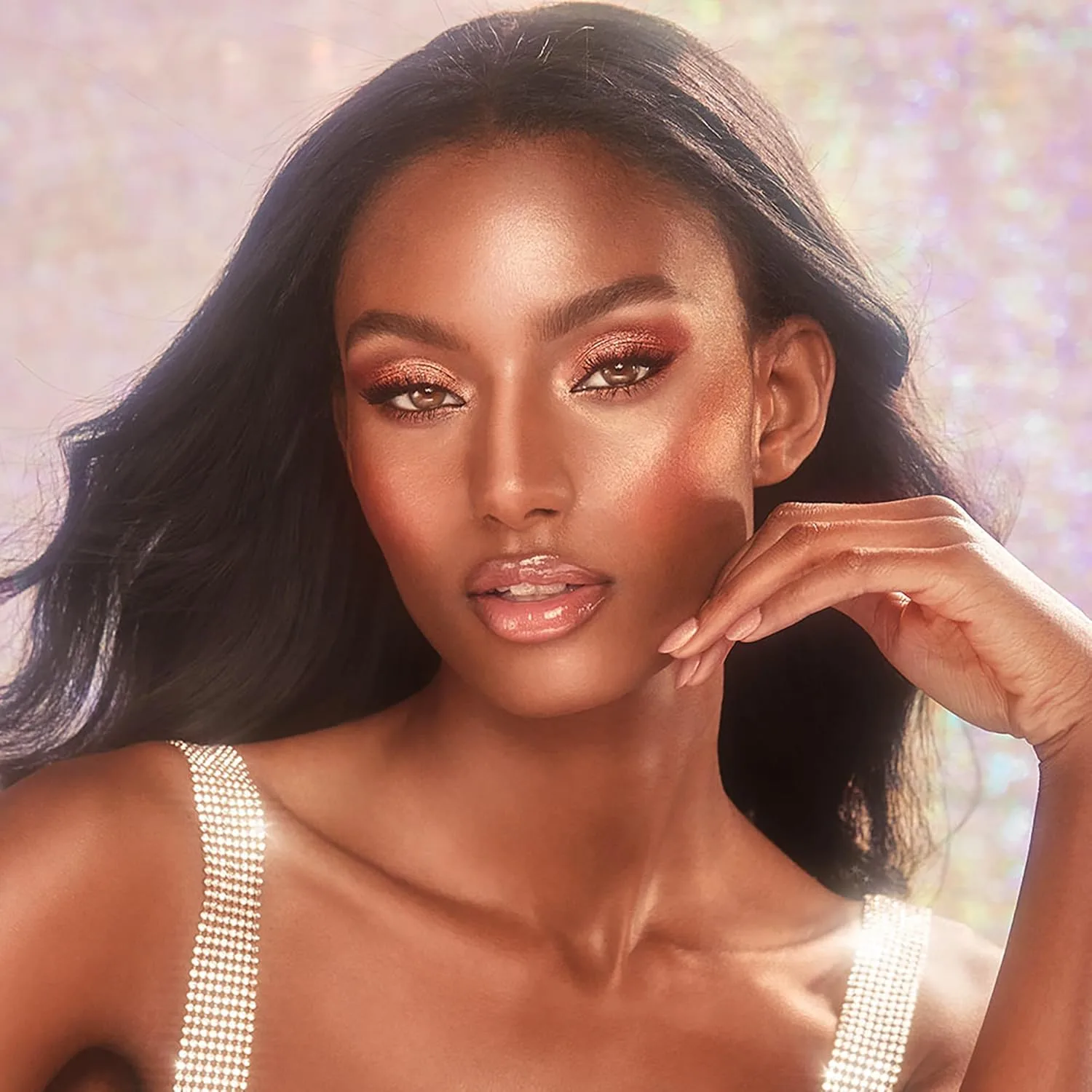 Charlotte Tilbury Collagen Lip Bath - Блеск для губ, придающий им объем и сияние - Формула с ухаживающими компонентами для увлажнения и питания губ, Pillow Talk Medium - warm berry pink — фото 2