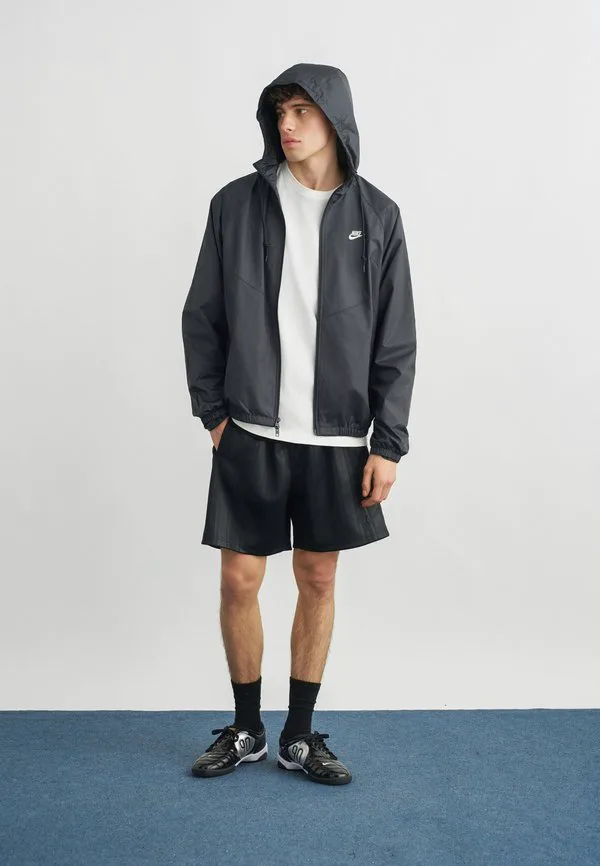 Куртка средней летней коллекции m nk wr lnd jkt 26 Nike Sportswear, Black/White — фото 2