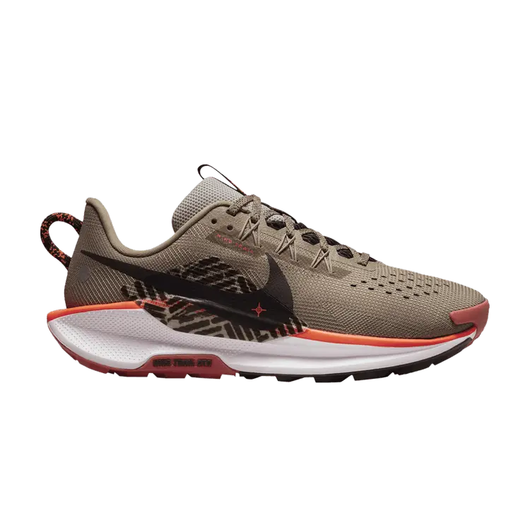 

Кроссовки Nike Wmns Pegasus Trail 5 Khaki Hyper Crimson, коричневый