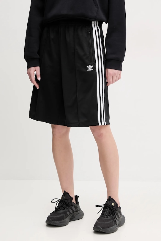 

Шорты Firebird Adidas Originals, черный