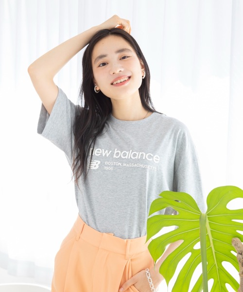 

Футболка оверсайз с коротким рукавом New Balance Linear Heritage, светло-серый