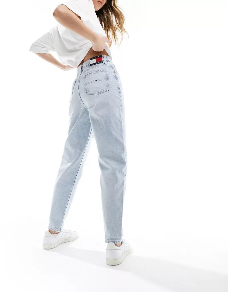 

Светлые джинсы Tommy Jeans с ультравысоким заужением