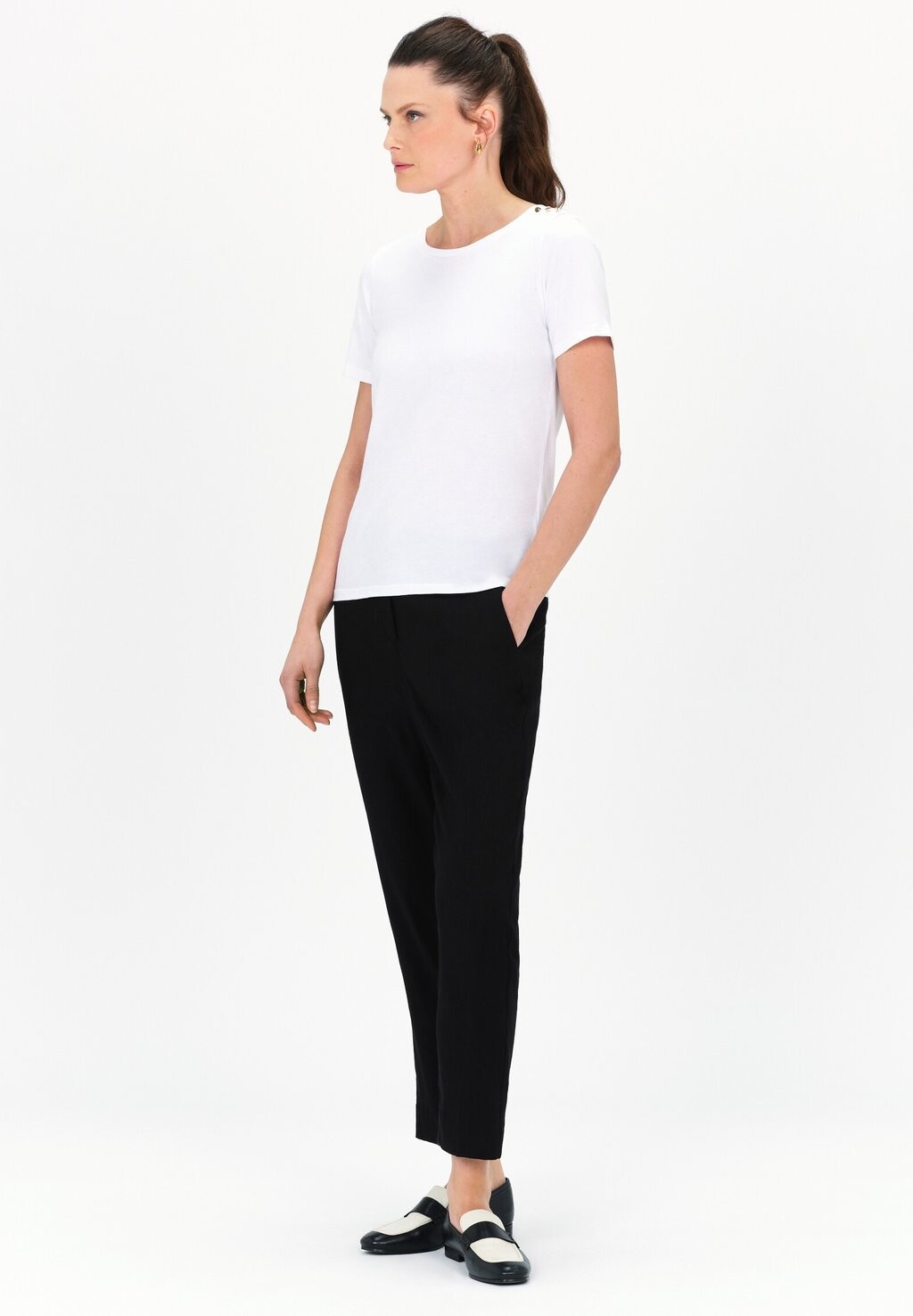 

Базовая футболка FRENCH BRAND FASHION ELEGANT MODERN Caroll, белый
