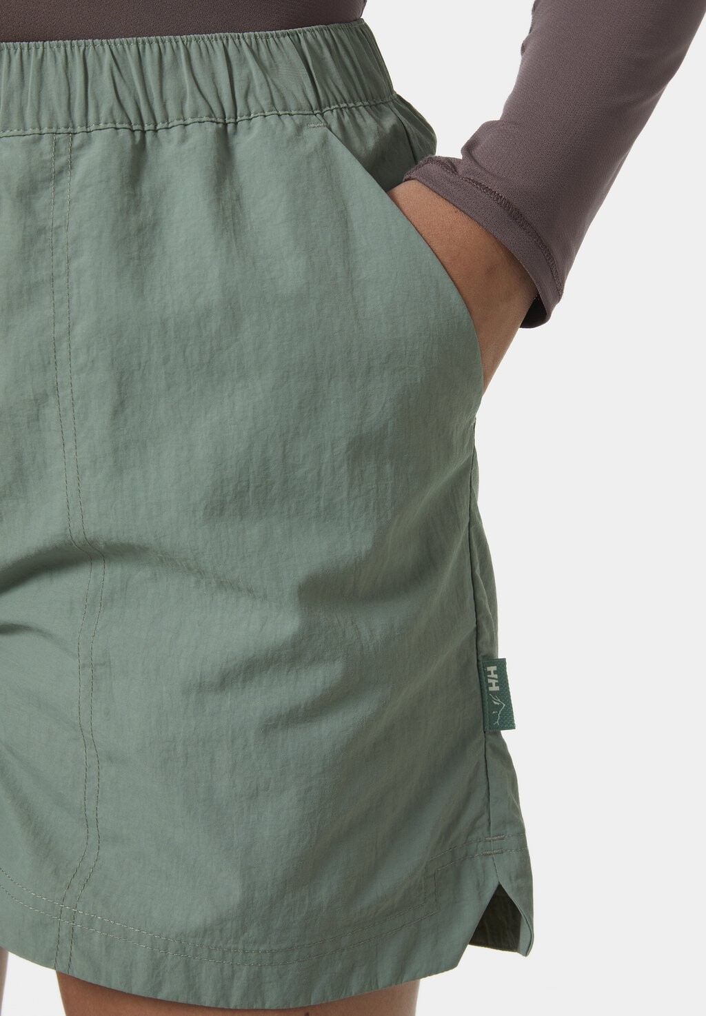 

Короткие горные штаны VETTA HIKING Helly Hansen, темно-зеленый