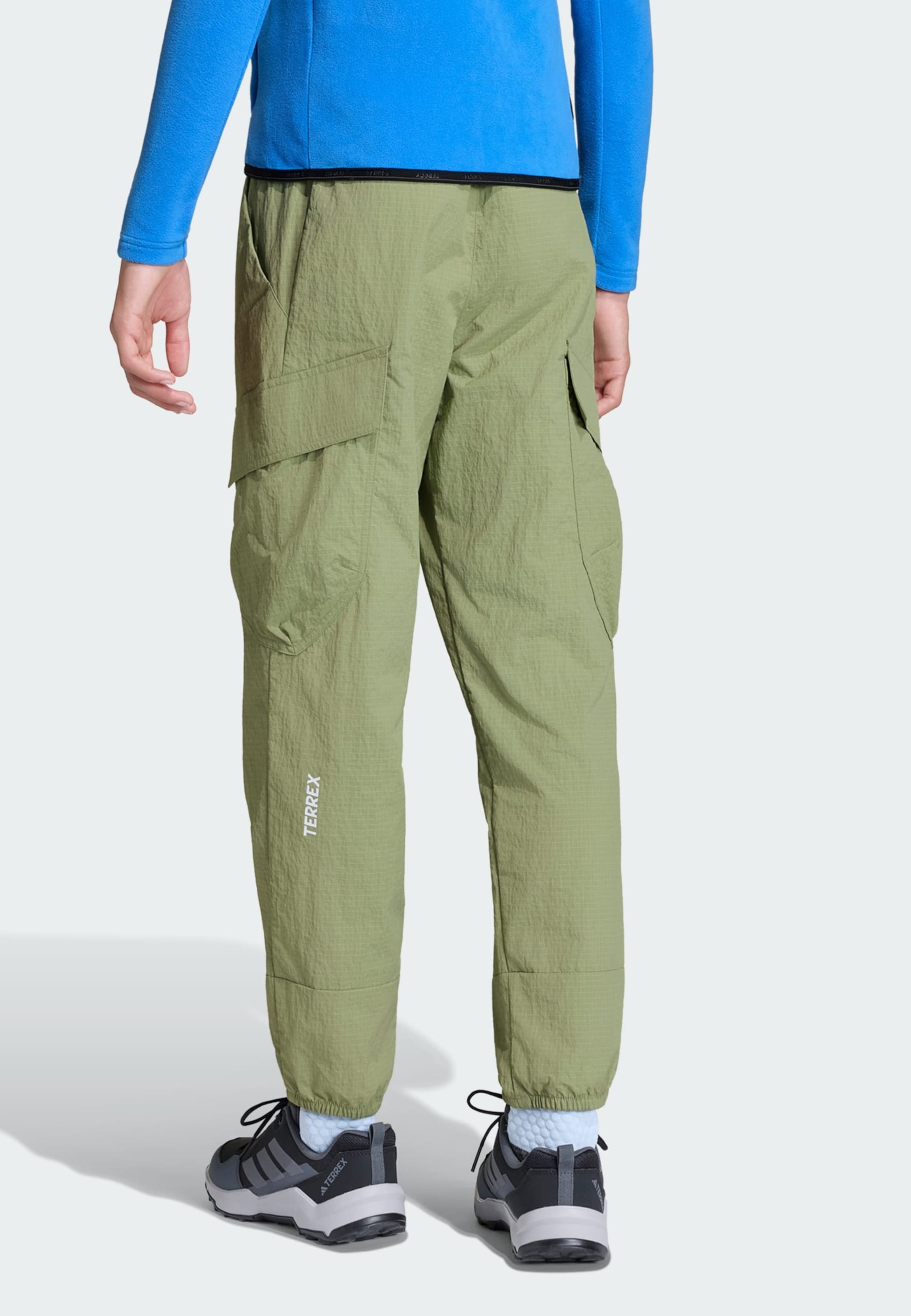 ADIDAS TERREX Зауженные уличные штаны 'Xploric' в цвете киви — фото 4