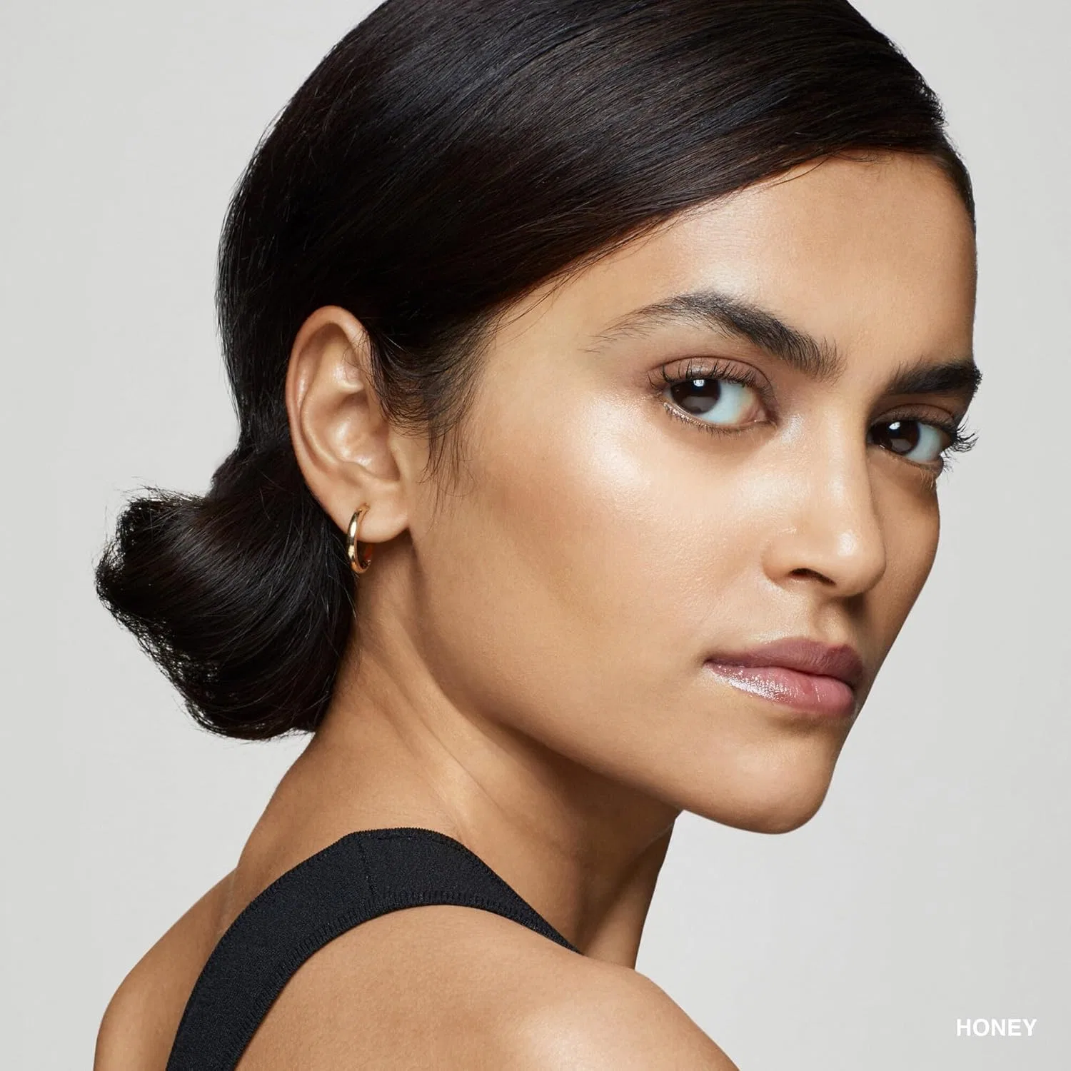 Тональная сыворотка Bobbi Brown Intensive Serum Foundation SPF 40 PA++++ оттенок Honey 30 мл — фото 2