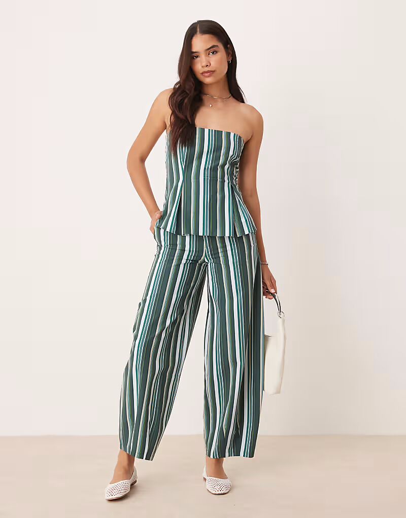 

Брюки-бочонки из льняной смеси ASOS DESIGN в зеленую полоску