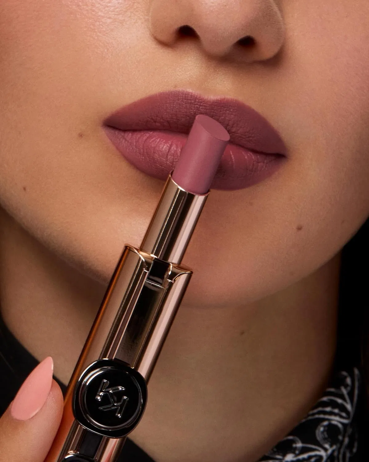 Увлажняющая полуматовая помада «One Magic Touch Lip Stylo 04» от KIKO Milano Kiko Milano, 4 Posh Bite — фото 4