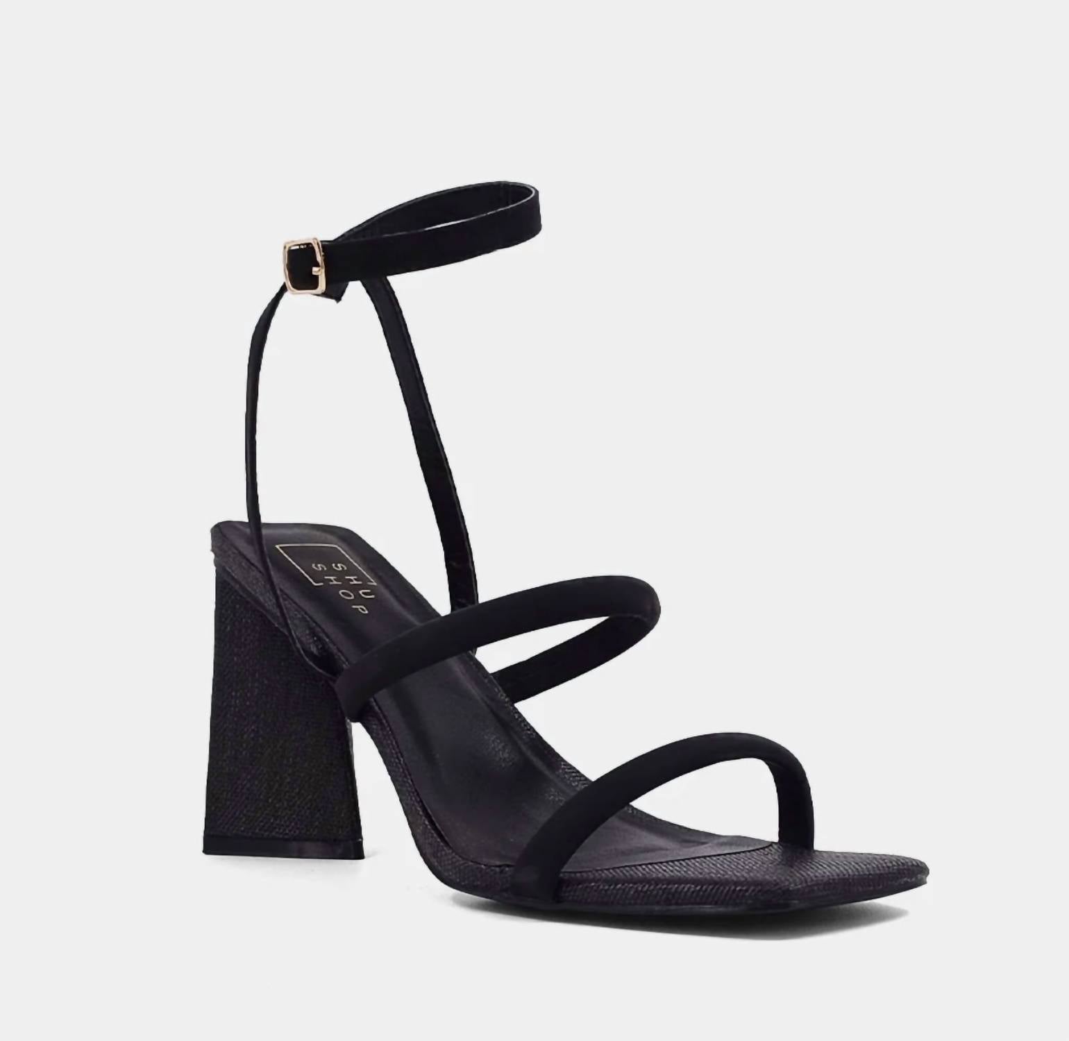 Женские туфли Evangeline на плетеном каблуке в черном цвете SHU SHOP