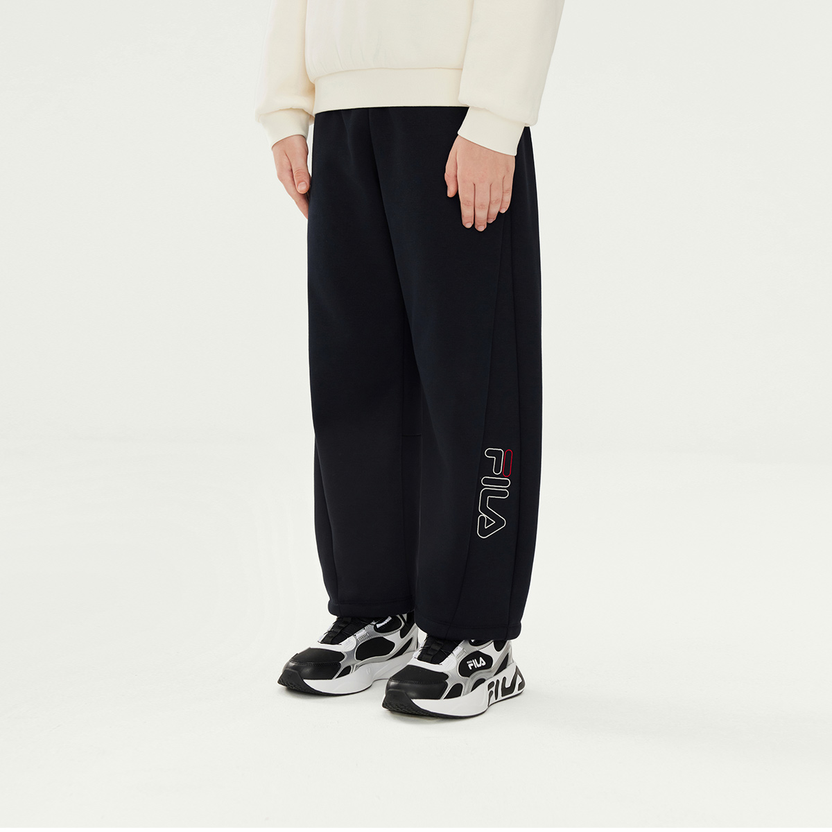 Детские вязаные спортивные штаны FILA KIDS, черный — фото 2