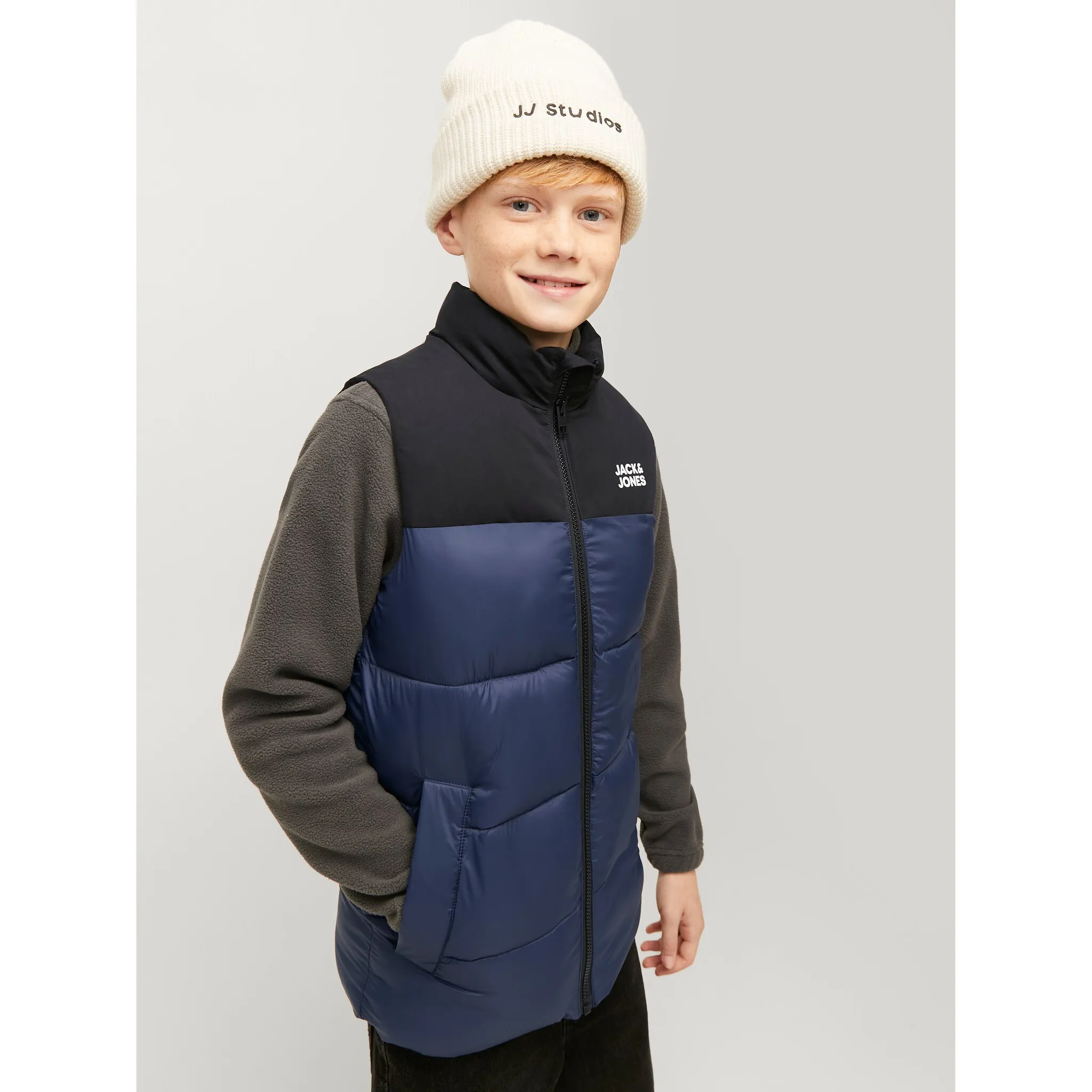 Короткий жилет Jack & Jones Junior «JJETOBY BODYWARMER COLLAR», цвет Navy Blazer — фото 2