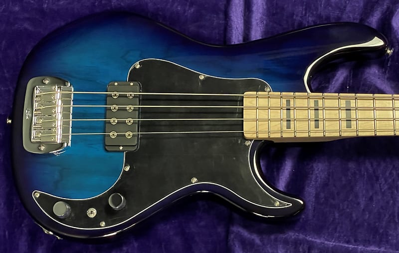 

Басс гитара G&L Kiloton 4, Blue Burst w/ Maple