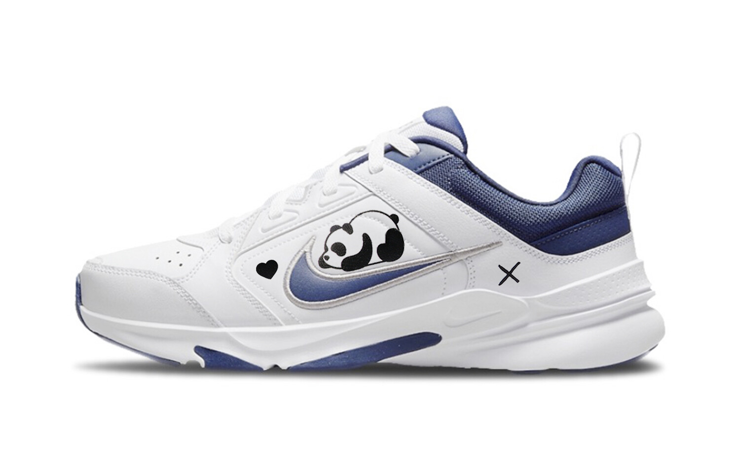 

Массивные кроссовки Nike Defy All Day унисекс, White/Blue