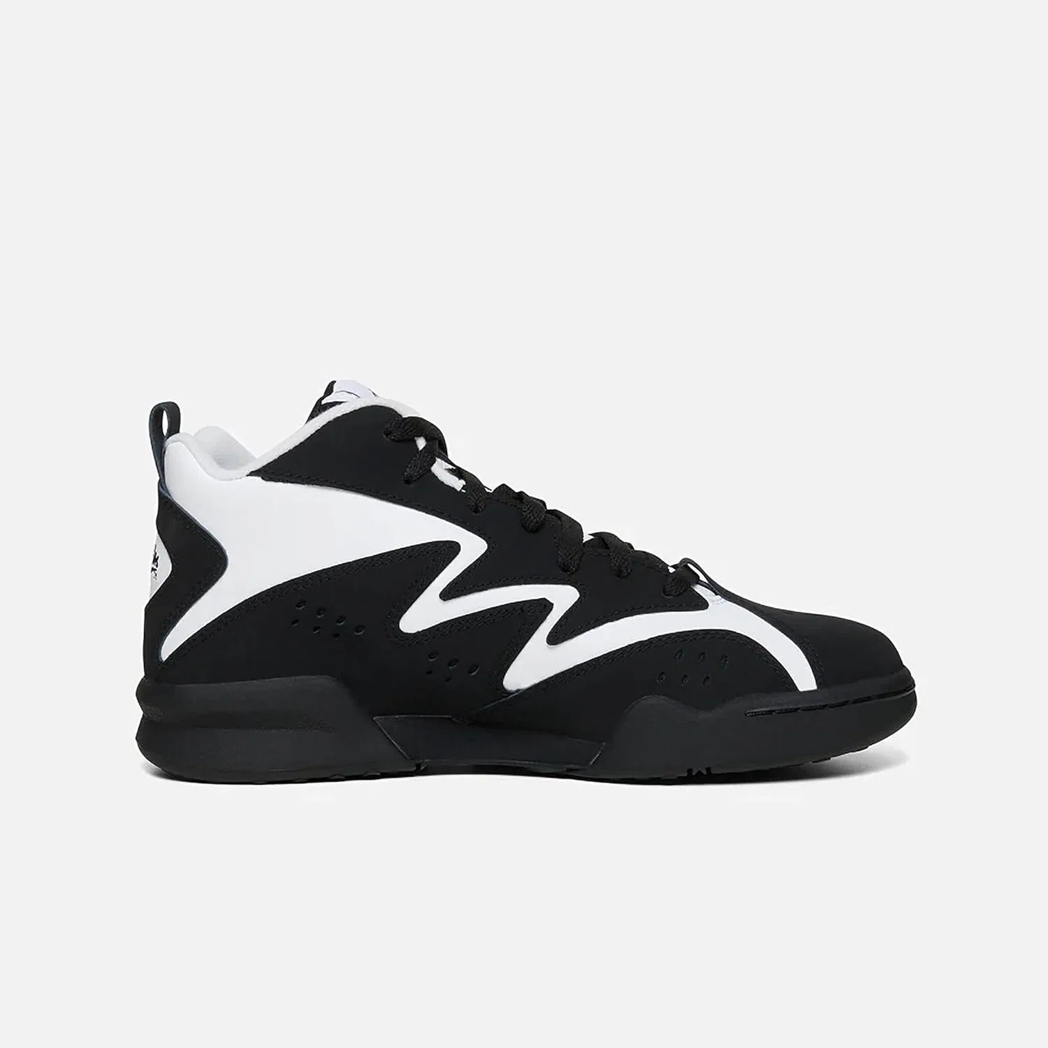 Кроссовки Reebok Unisex ATR Mid Trainers, Cblack Ftwwht Cblack — фото 2