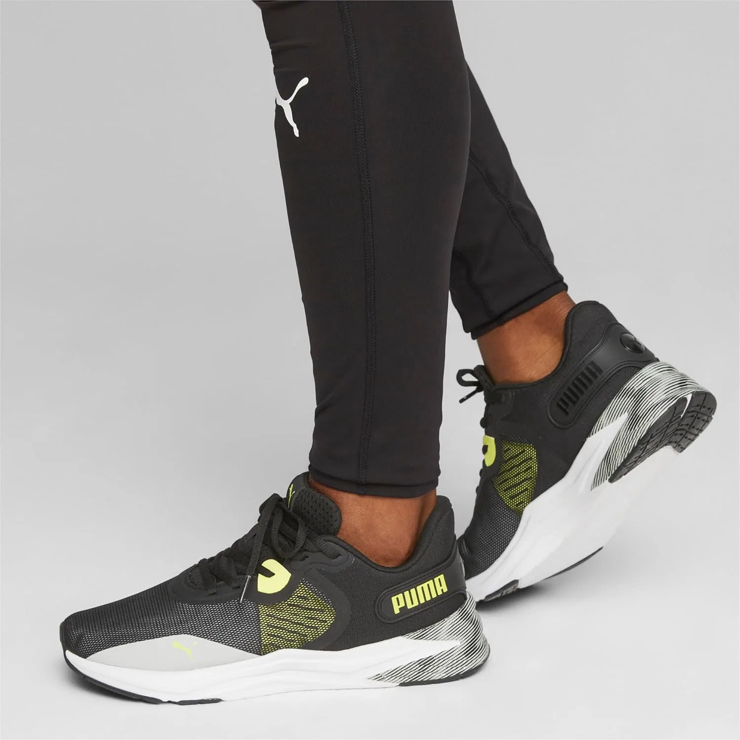Кроссовки для бега по улицам PUMA Disperse Xt 3 унисекс, 2-Ash Gray Puma Black Yellow Burst Puma White — фото 2