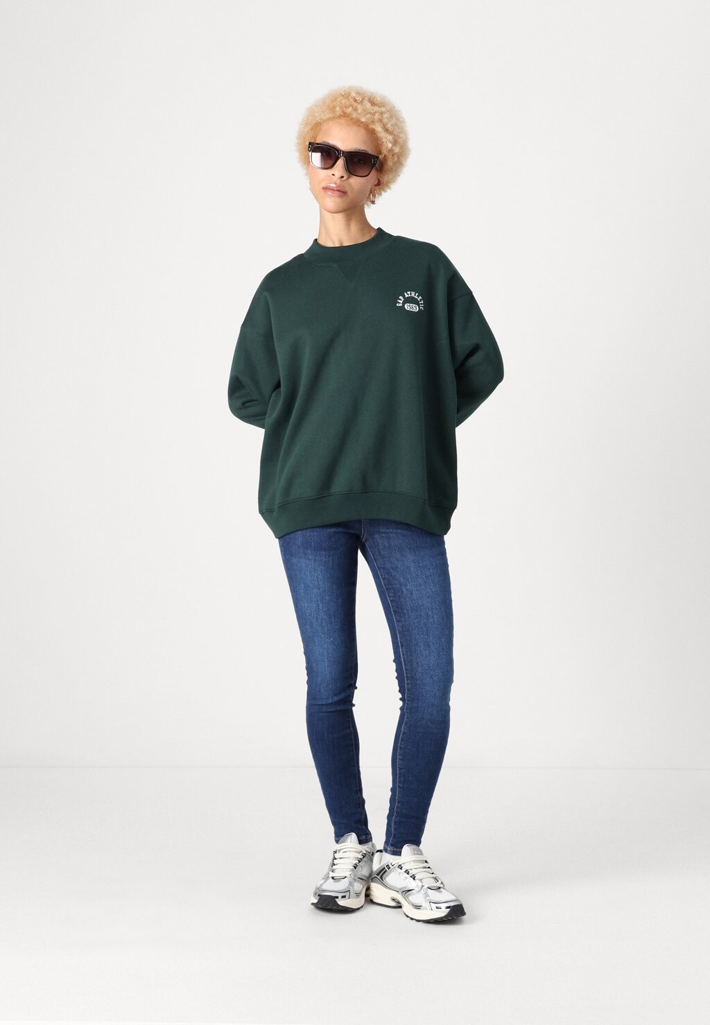 

Толстовка GAP Petite, черный