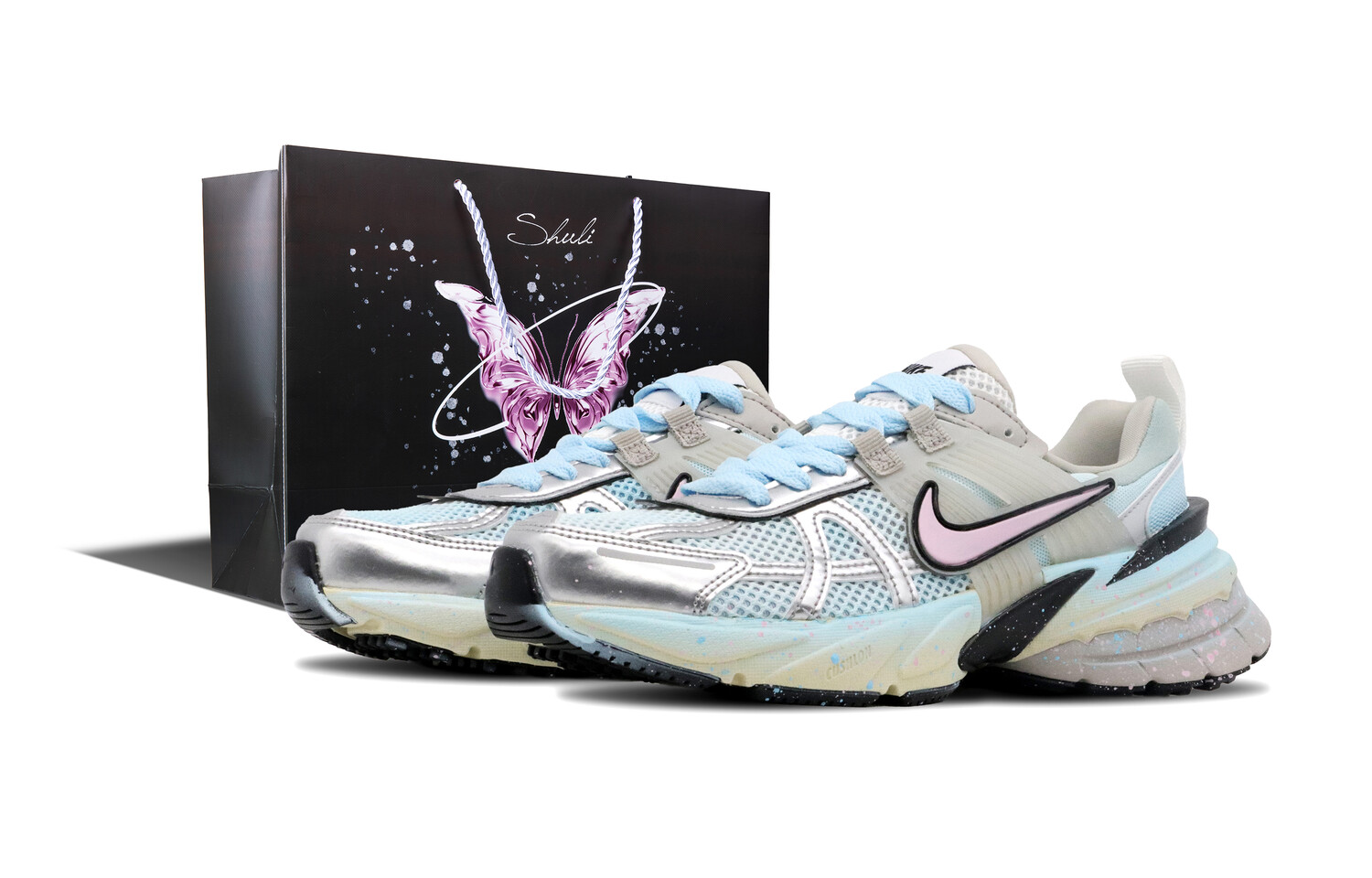 

Кроссовки для бега V2K Run женские с низким верхом розового цвета Nike
