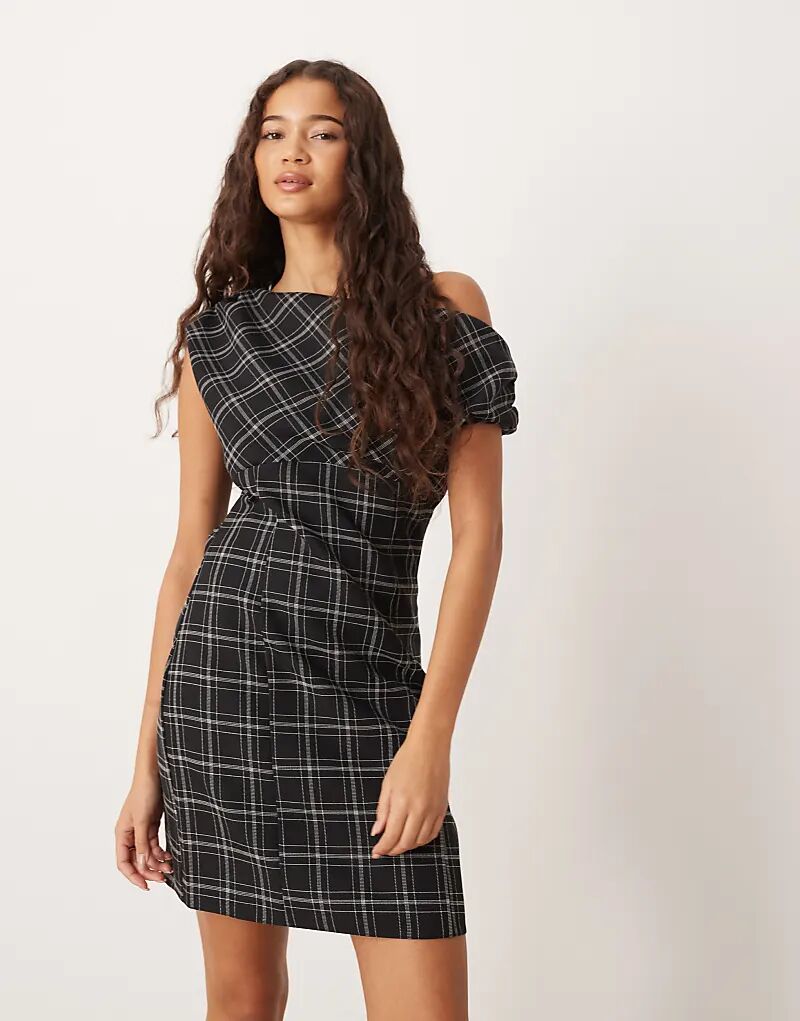 

Мини-платье со спущенными плечами ASOS DESIGN в черно-белую клетку