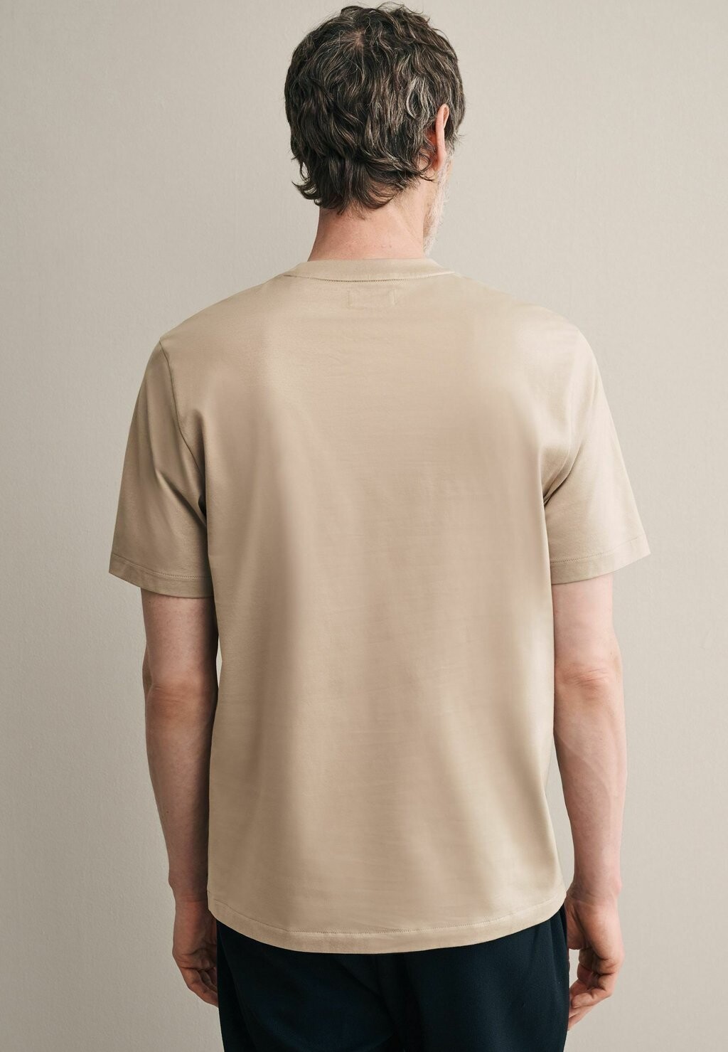 

Базовая футболка REGULAR FIT SIGNATURE SUPIMA Next, бежевый