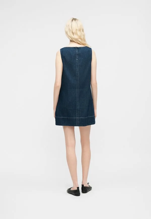 Платье-Фартук, джинсовое платье Gap, Dark Wash Indigo — фото 3