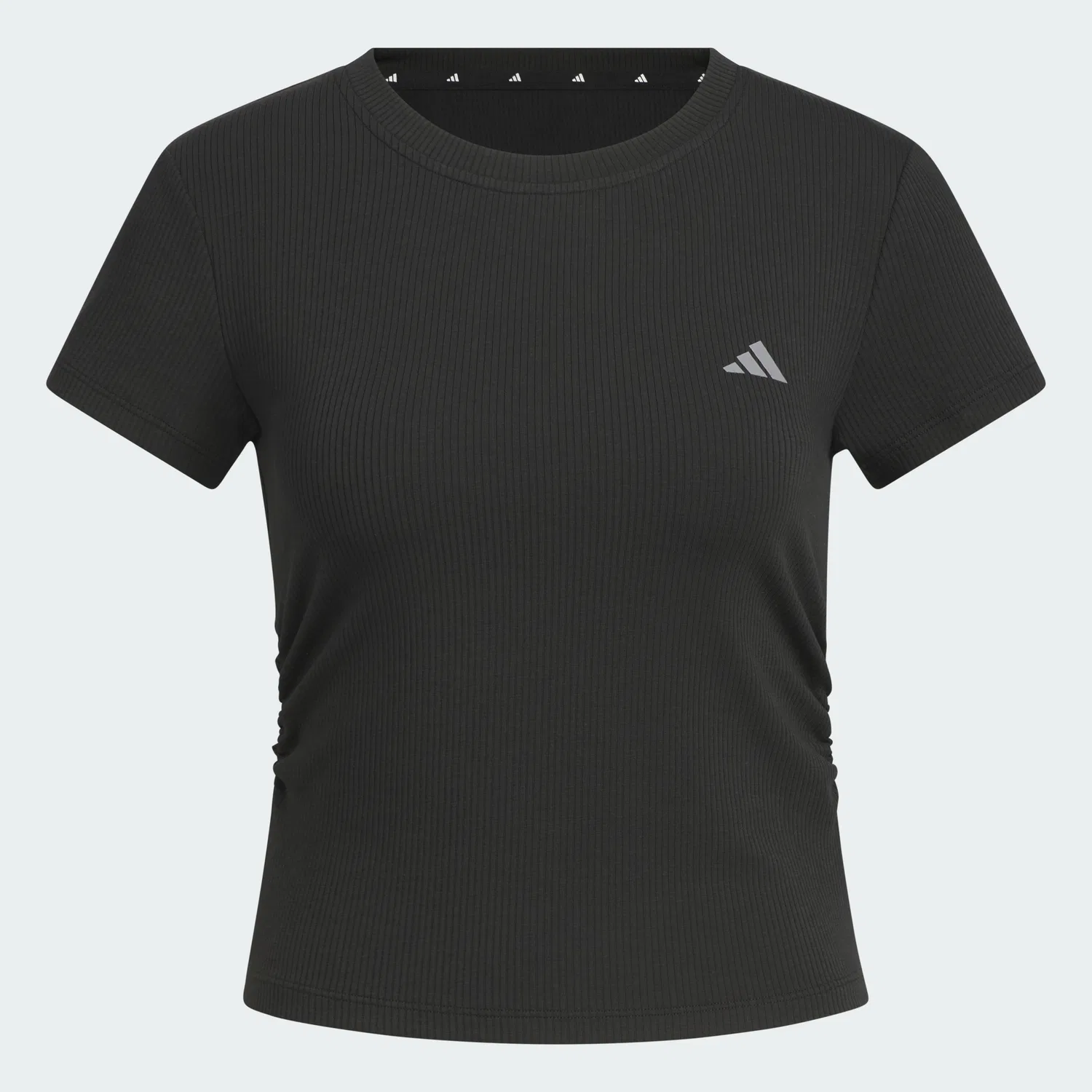 Женская чёрная футболка с коротким рукавом от Adidas