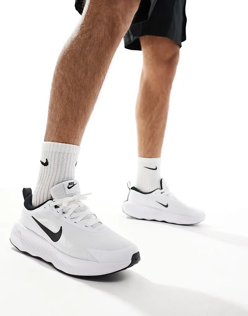 

Кроссовки Legend Essential 4 белого и черного цвета Nike Training
