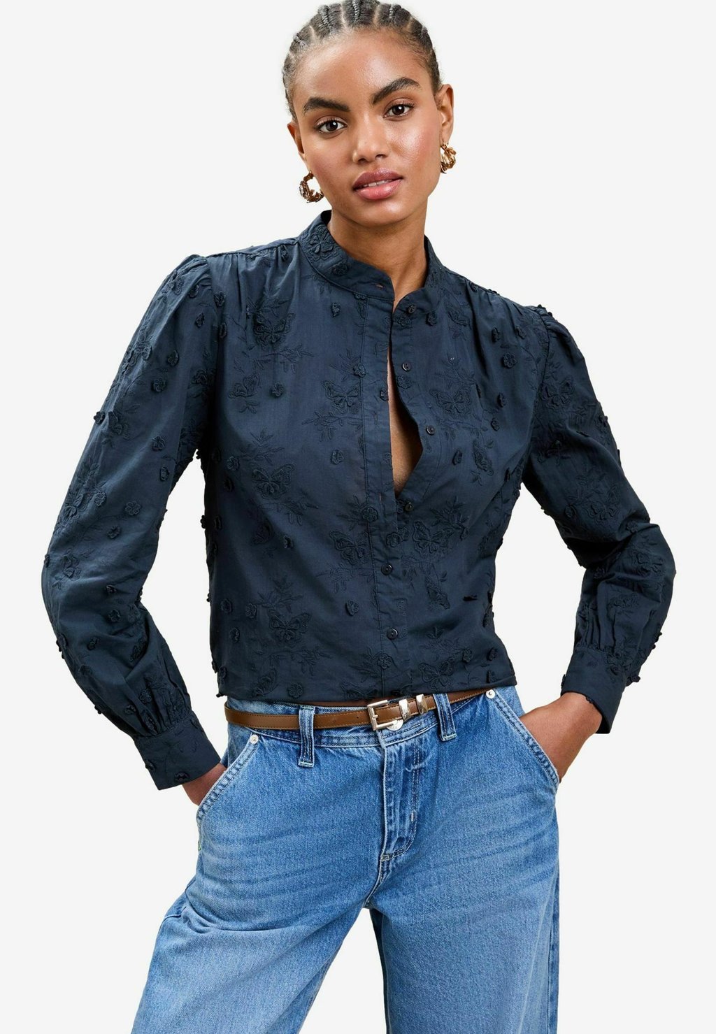 

Блуза REGULAR FIT- LONG SLEEVE GRANDAD COLLAR Lipsy, синий