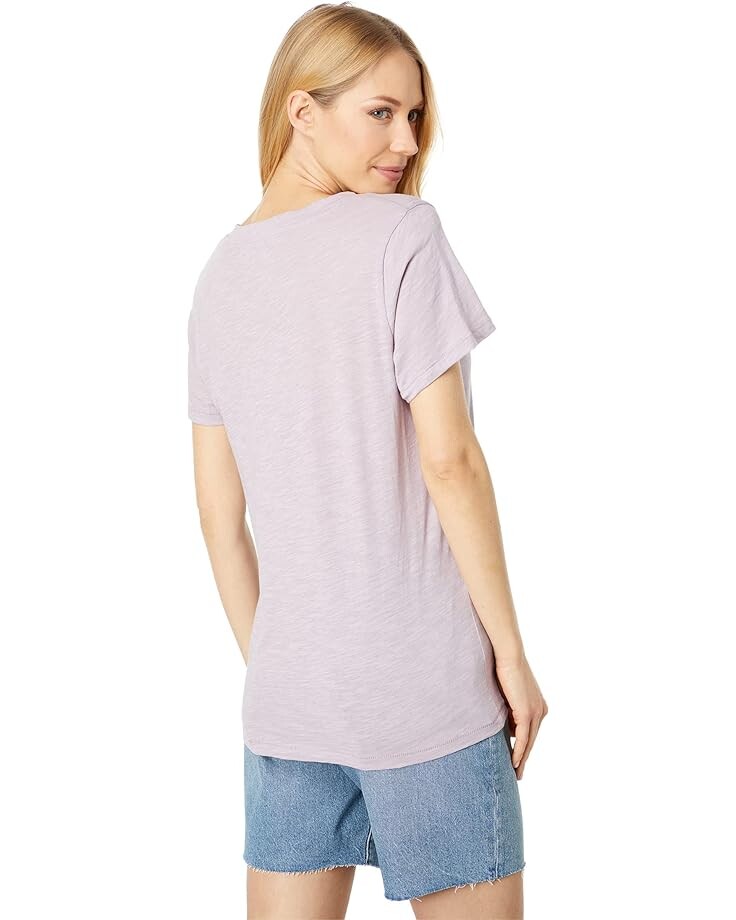 

Футболка Madewell Whisper Cotton V-Neck Tee, цвет Provence Grape