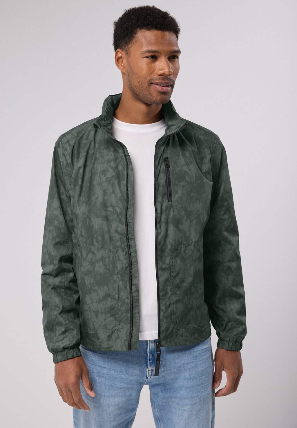 

Легкая куртка Street One MEN, зеленый