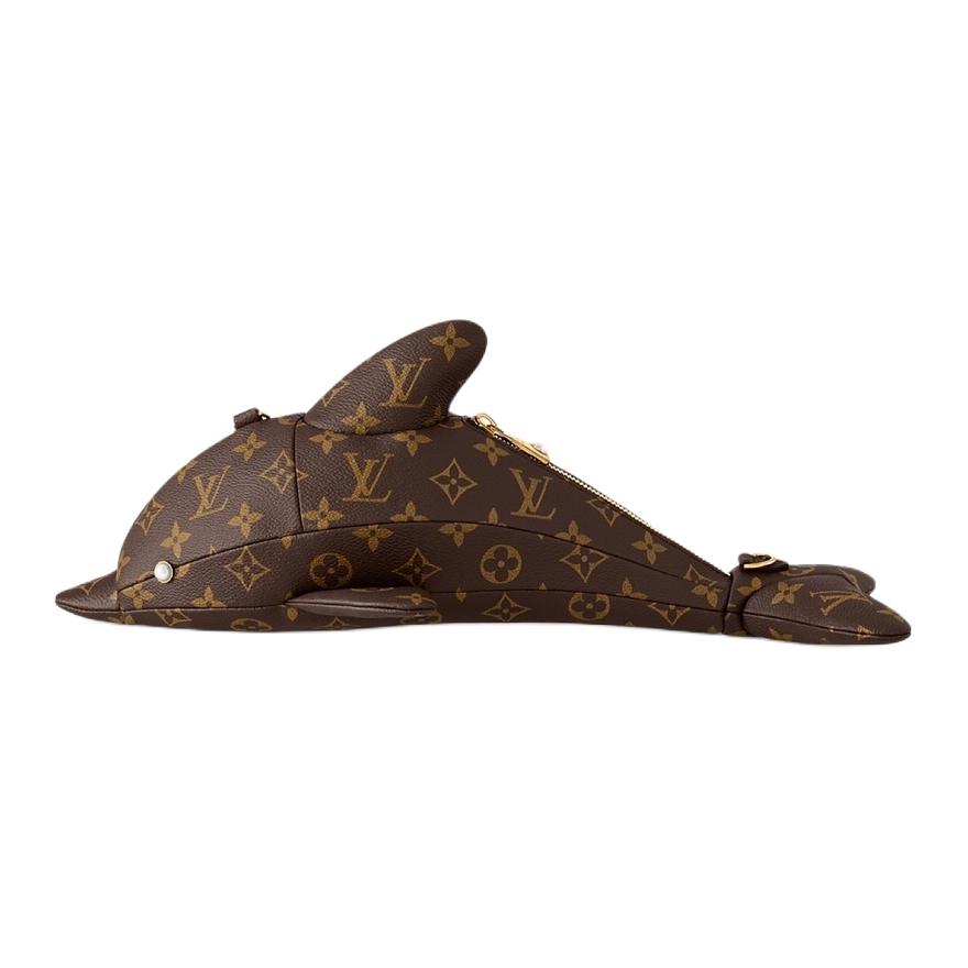 

LOUIS VUITTON Клатч